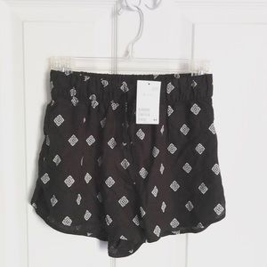 *NWT* Tribal print black shorts
